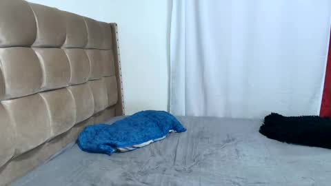 Snapshot of cloverrmoon chatting on 01.06.26 clover online show from 01.06.26