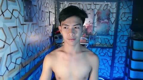 Snapshot of clyde_twinkx chatting on 01.07.26 clyde_twinkx online show from 01.07.26