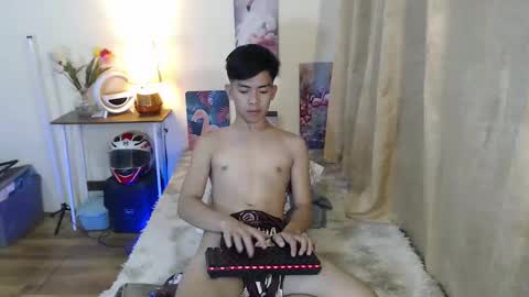 Snapshot of clyde_twinkx chatting on 02.05.26 clyde_twinkx online show from 02.05.26