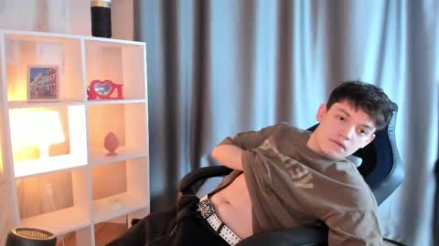 Snapshot of clydeweaver chatting on 01.21.25 Jacob online show from 01.21.25