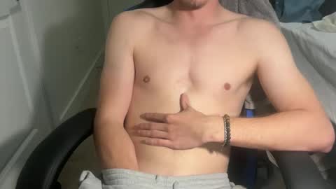 Snapshot of cmoney6911 chatting on 10.08.25 cmoney6911 online show from 10.08.25