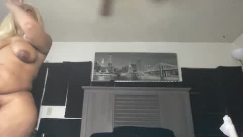 CocaNutt online show from 12.21.25