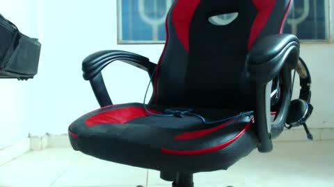 Snapshot of cockardent chatting on 12.14.24 boy swinger online show from 12.14.24