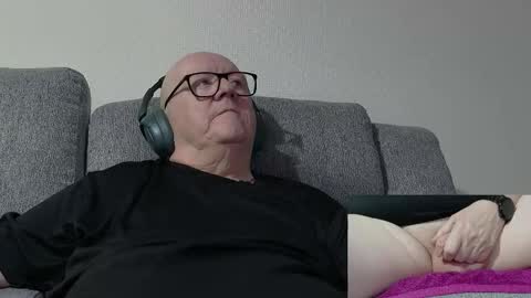 Charlie. online show from 03.10.26