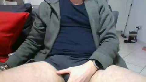 Snapshot of cockonee chatting on 03.25.26 . online show from 03.25.26