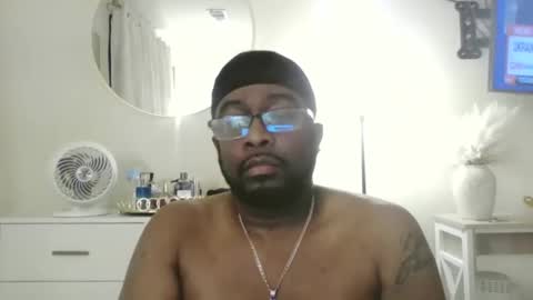 Snapshot of coco3402 chatting on 04.22.26 coco3402 online show from 04.22.26