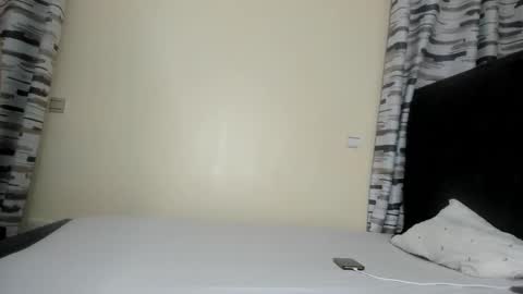 Snapshot of coco_leila chatting on 01.21.25 coco_leila online show from 01.21.25