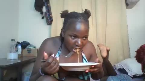 Snapshot of coco_pendo chatting on 07.14.26 coco_pendo online show from 07.14.26