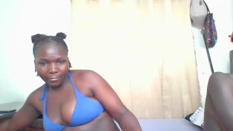 Snapshot of coco_pendo chatting on 07.18.26 coco_pendo online show from 07.18.26