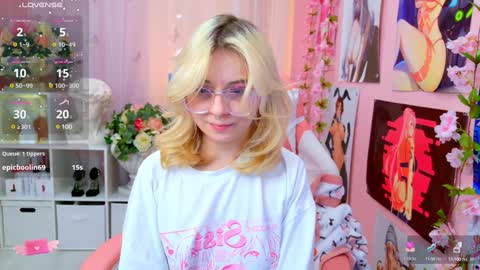 Snapshot of coconut_mia chatting on 01.18.25 Mia online show from 01.18.25