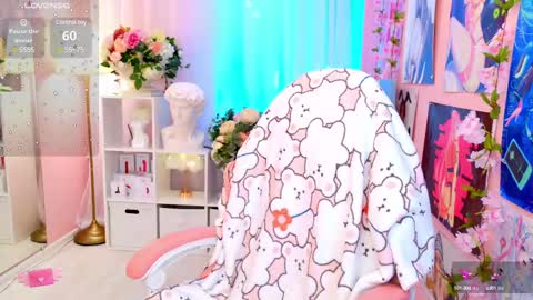 Snapshot of coconut_mia chatting on 02.22.25 Mia online show from 02.22.25