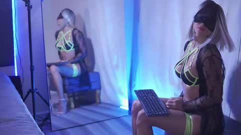 Coconutcatin online show from 12.22.25