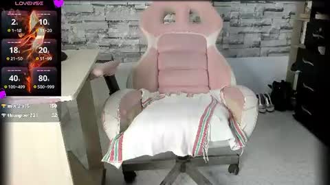 Snapshot of coffee_hot chatting on 07.15.26 laurita online show from 07.15.26