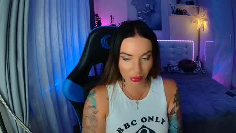 Ur goddess Nikki online show from 10.06.25