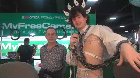 Cokia online show from 10.25.25