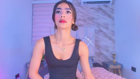 colett online show from 04.14.26