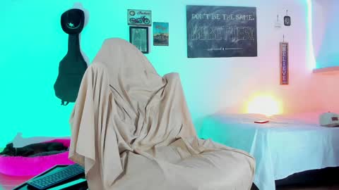 Snapshot of colin_stone chatting on 01.11.25 colin_stone online show from 01.11.25