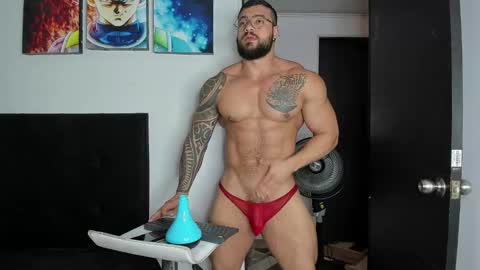 college_muscle_ass online show from 12.24.24