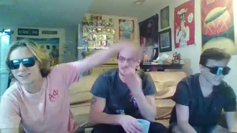 Snapshot of college_packing_8 chatting on 10.05.25 college_packing_8 online show from 10.05.25