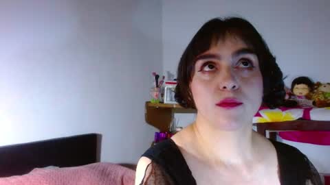 Snapshot of collette_beaufoy chatting on 06.25.26 Collette online show from 06.25.26