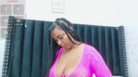 Snapshot of colombia_mommy_ chatting on 01.17.26 GRETCHEN online show from 01.17.26