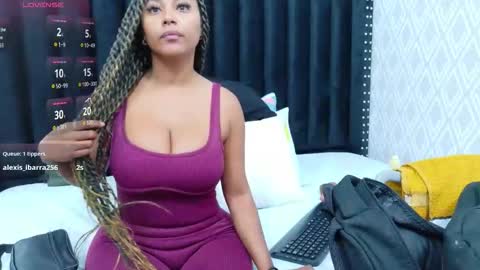 Snapshot of colombia_mommy_ chatting on 03.26.26 GRETCHEN online show from 03.26.26