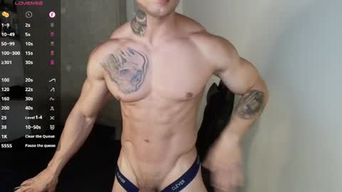 Snapshot of colombianmuscle8 chatting on 06.14.26 colombianmuscle8 online show from 06.14.26