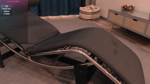 Snapshot of colossal_meidiland chatting on 12.29.24 colossal_meidiland online show from 12.29.24