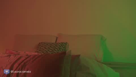 Laura online show from 12.20.24