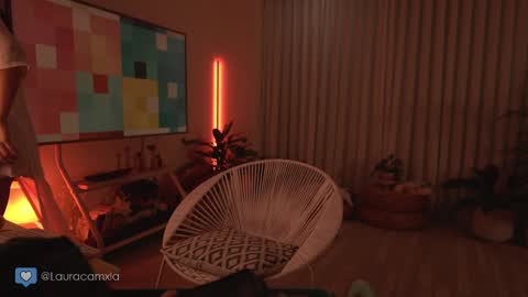 Laura online show from 09.22.25