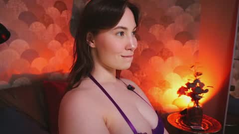Snapshot of come_in_bed chatting on 05.17.26 Audrey online show from 05.17.26