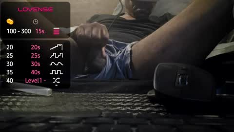 Snapshot of comesuckthisdick111 chatting on 08.05.26 comesuckthisdick111 online show from 08.05.26