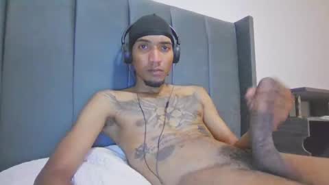 Snapshot of comoseria1927realg4life chatting on 04.29.26 comoseria1927realg4life online show from 04.29.26