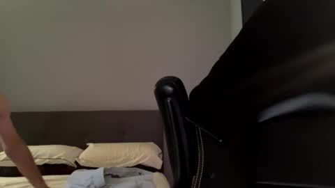 con8188 online show from 11.04.25