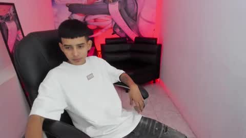 Snapshot of coney_boy chatting on 02.28.25 Coney online show from 02.28.25