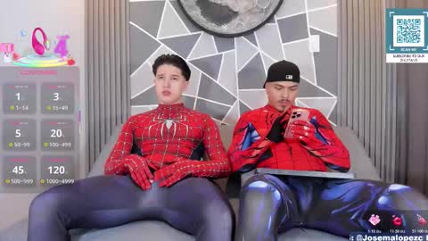 Snapshot of confi17_latin chatting on 10.22.25 Damian and Daniel online show from 10.22.25