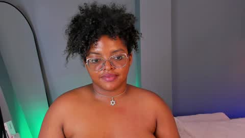 conielaurenth online show from 01.30.25