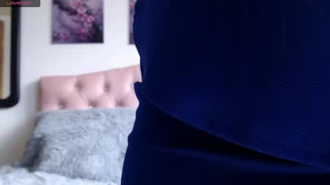 conni_f00x online show from 01.28.25