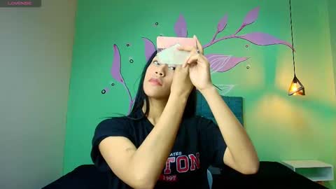 C O N N I E online show from 11.03.25