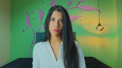 C O N N I E online show from 12.03.25