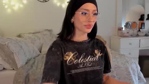 connie    online show from 02.09.25