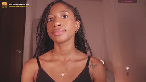   independent model online show from 12.31.24