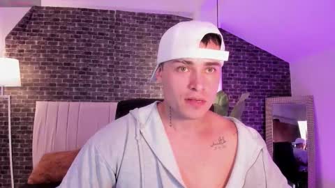 Snapshot of connorsmith_26 chatting on 02.05.26 Connor Smith online show from 02.05.26