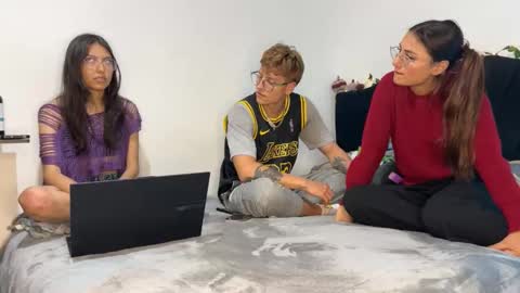 Snapshot of conor_taylor_ chatting on 09.24.25 conor_taylor_ online show from 09.24.25