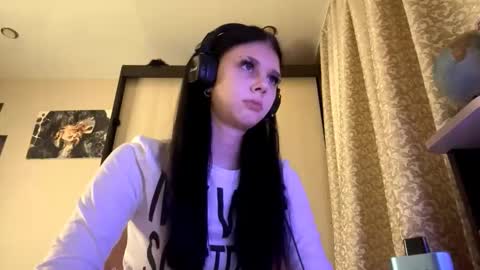 Snapshot of constancefeusier chatting on 11.10.25 Isabella online show from 11.10.25