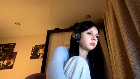 Snapshot of constancefeusier chatting on 11.19.25 Isabella online show from 11.19.25