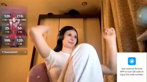 Snapshot of constancefeusier chatting on 11.26.25 Isabella online show from 11.26.25