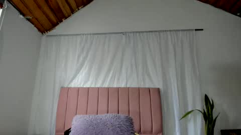 conyabril online show from 05.11.26