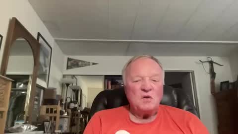 Snapshot of cookoosnest chatting on 05.27.26 cookoosnest online show from 05.27.26
