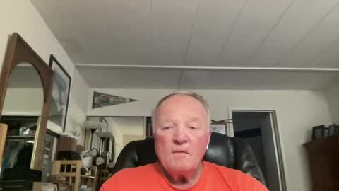 Snapshot of cookoosnest chatting on 07.17.26 cookoosnest online show from 07.17.26
